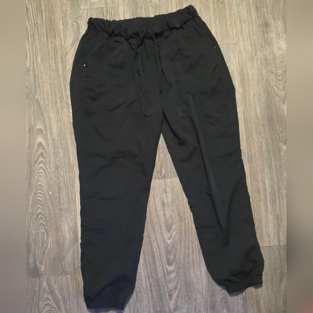 Woman's Scrub Star | Black Scrubs
